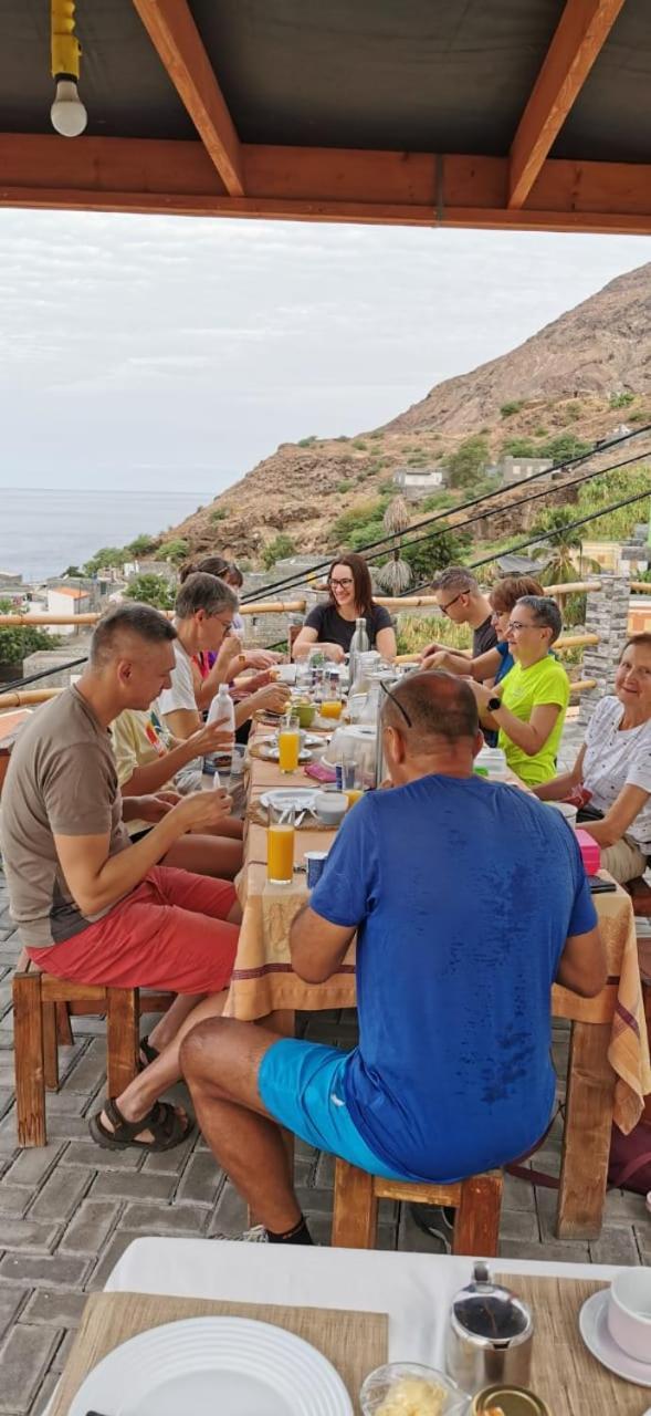 Kaza Ladera Bed and Breakfast Seladinha Eksteriør billede