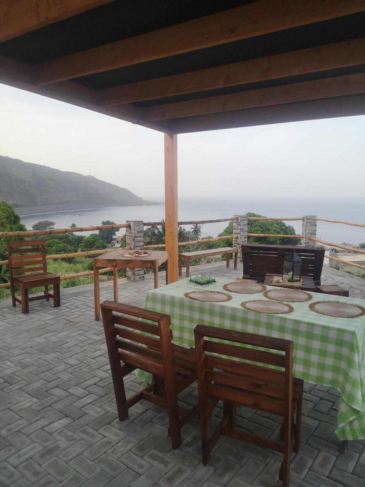 Kaza Ladera Bed and Breakfast Seladinha Eksteriør billede