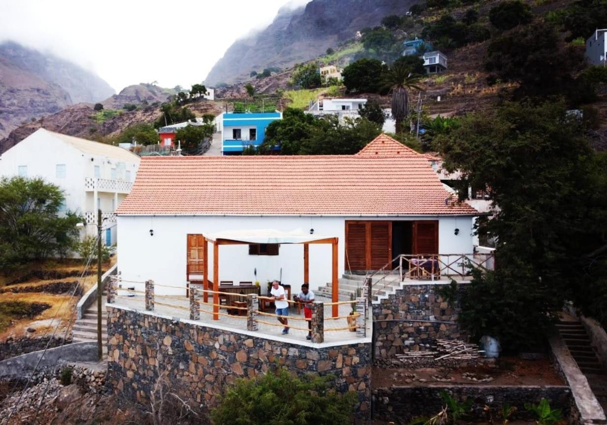Kaza Ladera Bed and Breakfast Seladinha Eksteriør billede